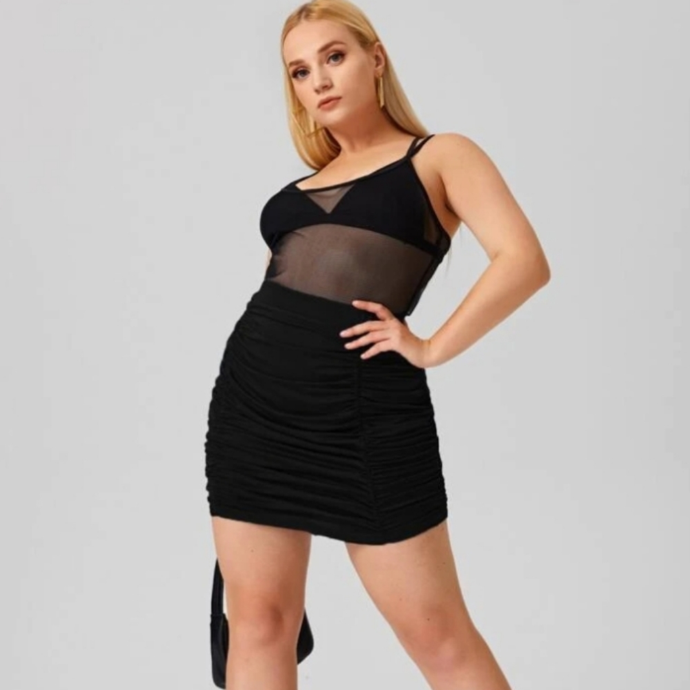 Plus size ruched black mini skirt